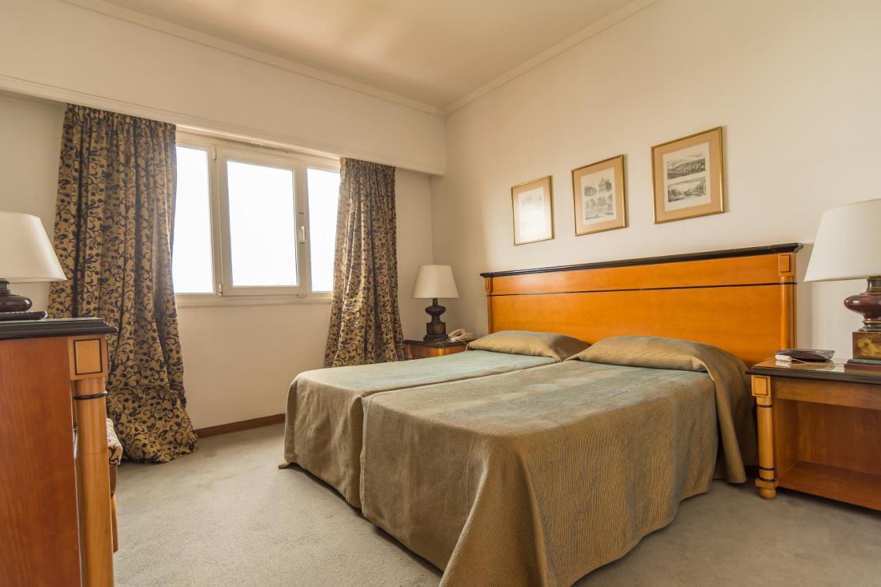 Hotel Libertador Tandil Eksteriør billede