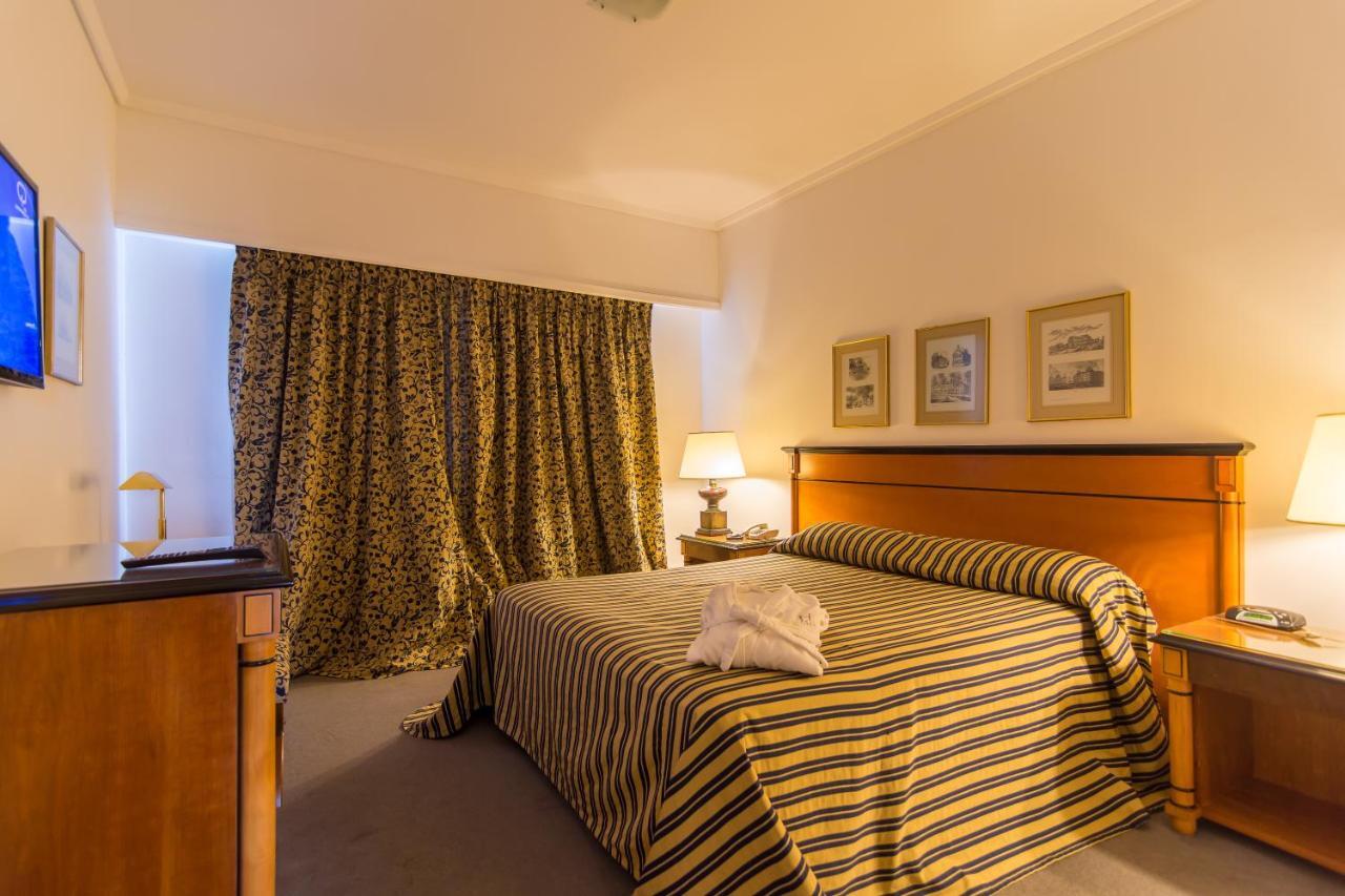 Hotel Libertador Tandil Eksteriør billede