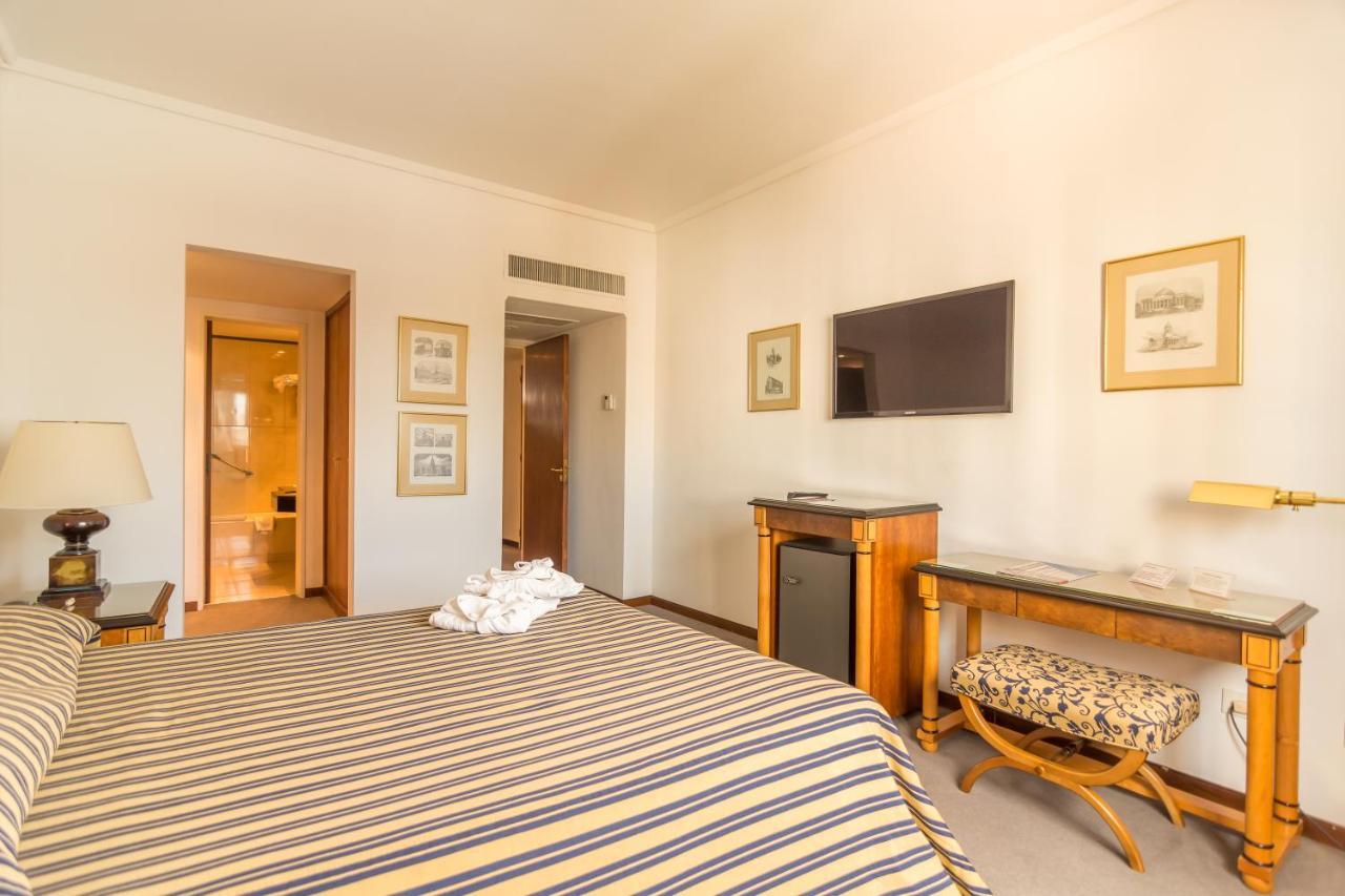 Hotel Libertador Tandil Eksteriør billede